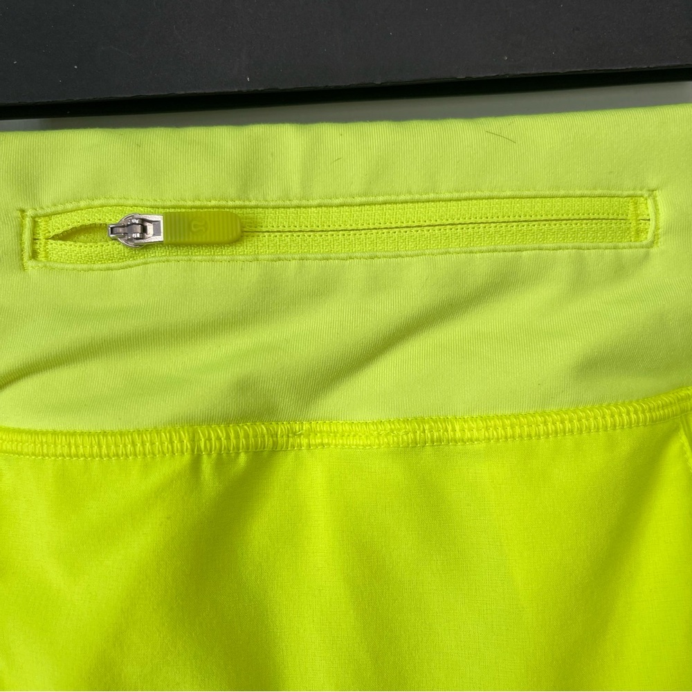 Lululemon pace rival skirt 4 way stretch 13” highlight yellow women’s size 8 - Picture 5 of 6
